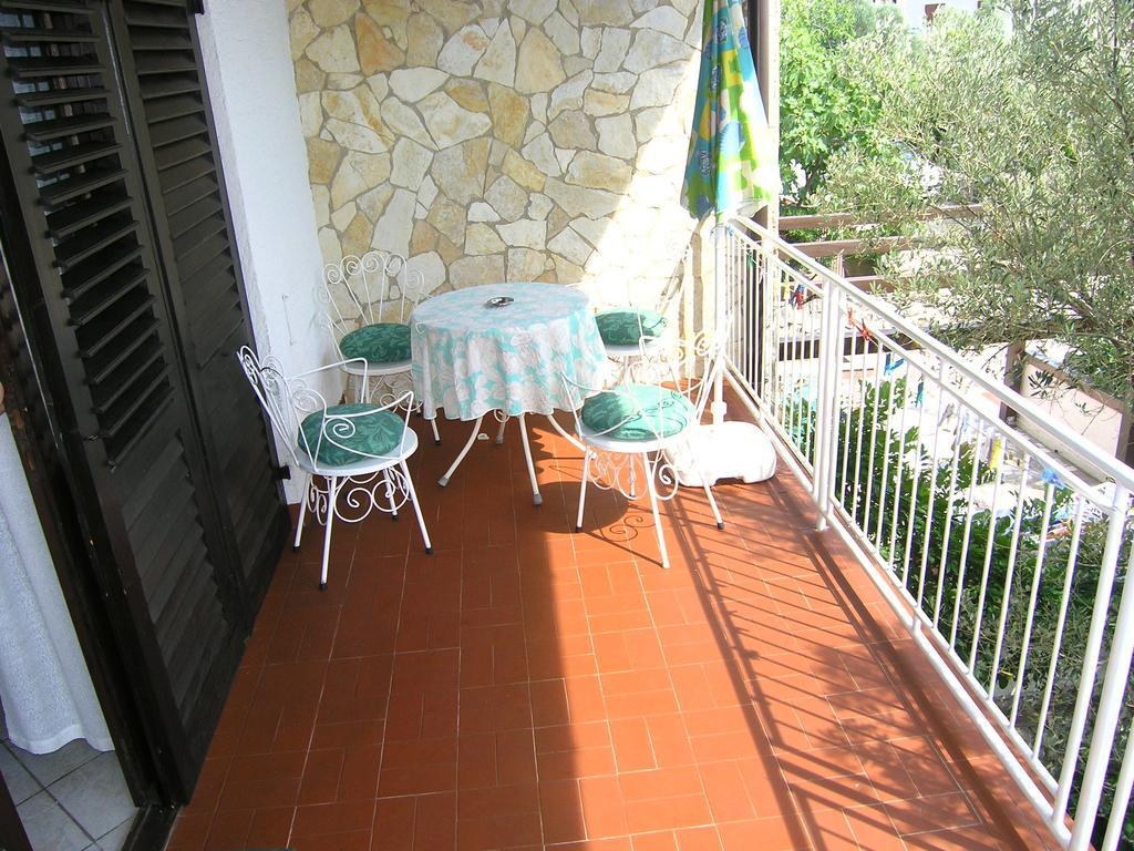 Apartmani Plach Крк Экстерьер фото