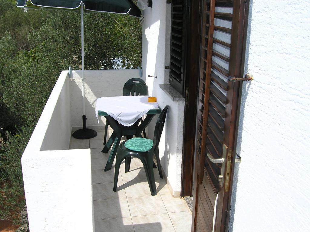 Apartmani Plach Крк Экстерьер фото